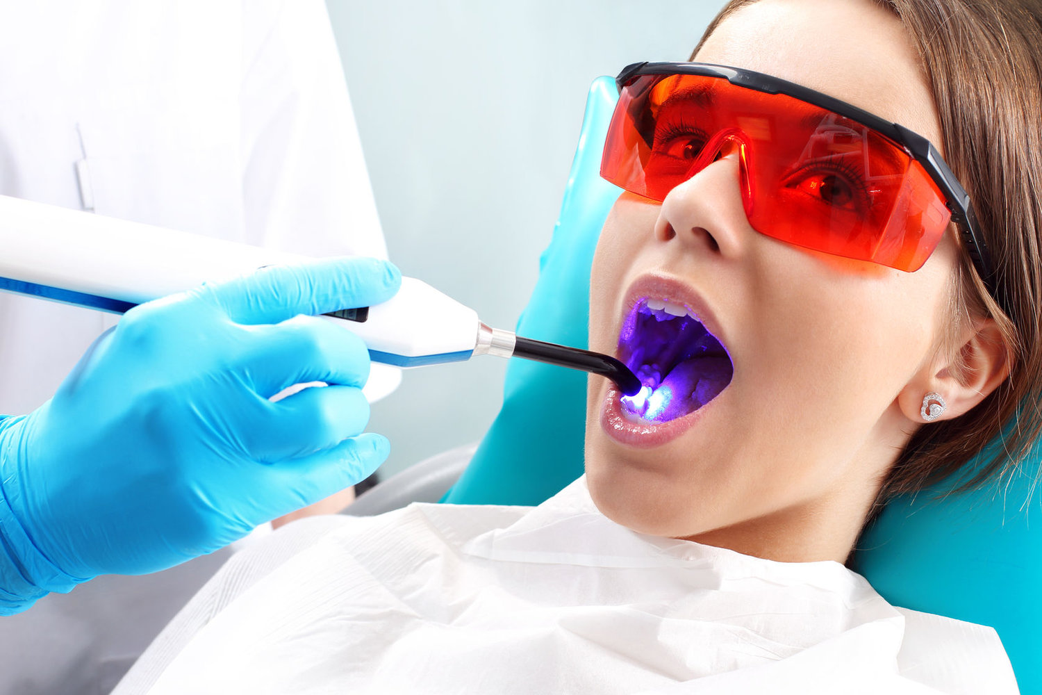 37964980 - tools dental surgery treatment